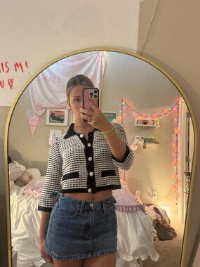 Black/white knit cardigan